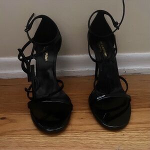 Yves Saint Laurent heels size 40 color black